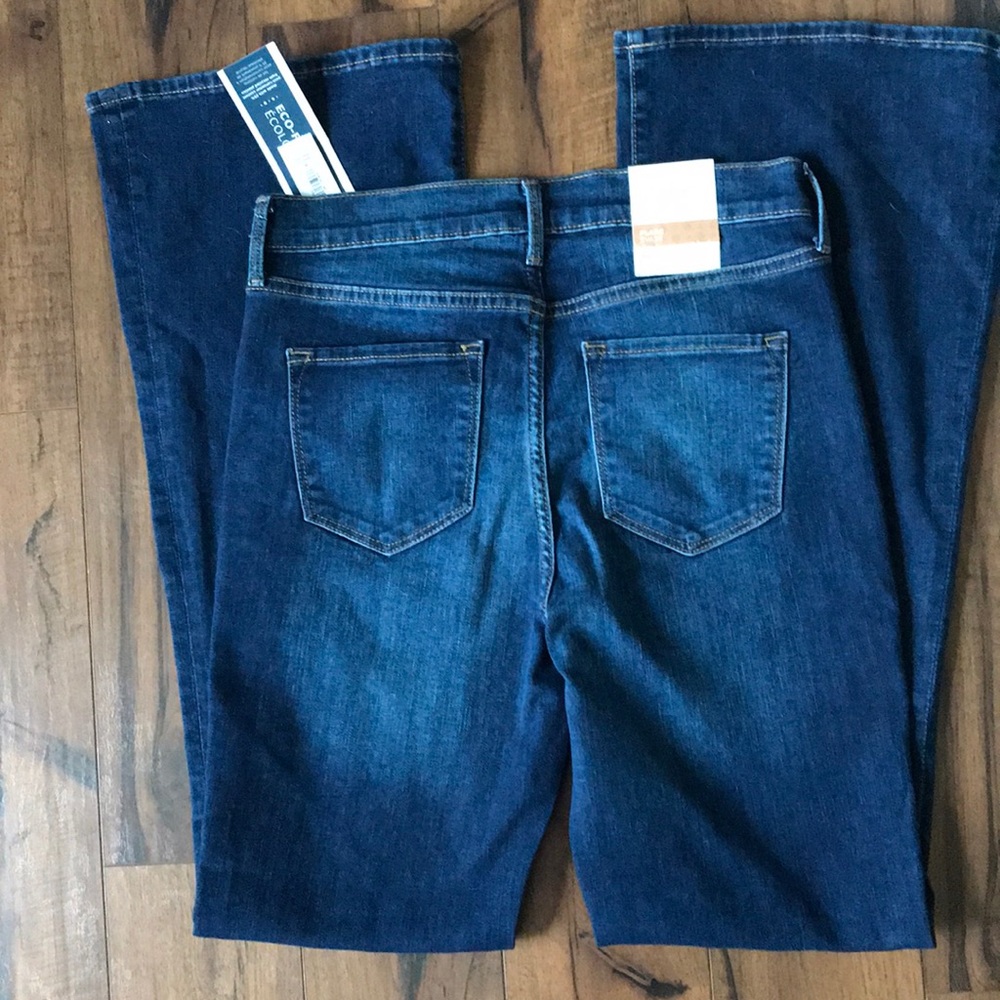 Old Navy Flared Jeans!